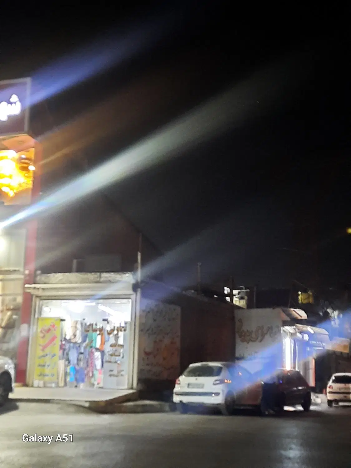 اجاره مغازه ۶۵ متری دو نبش سراصلی