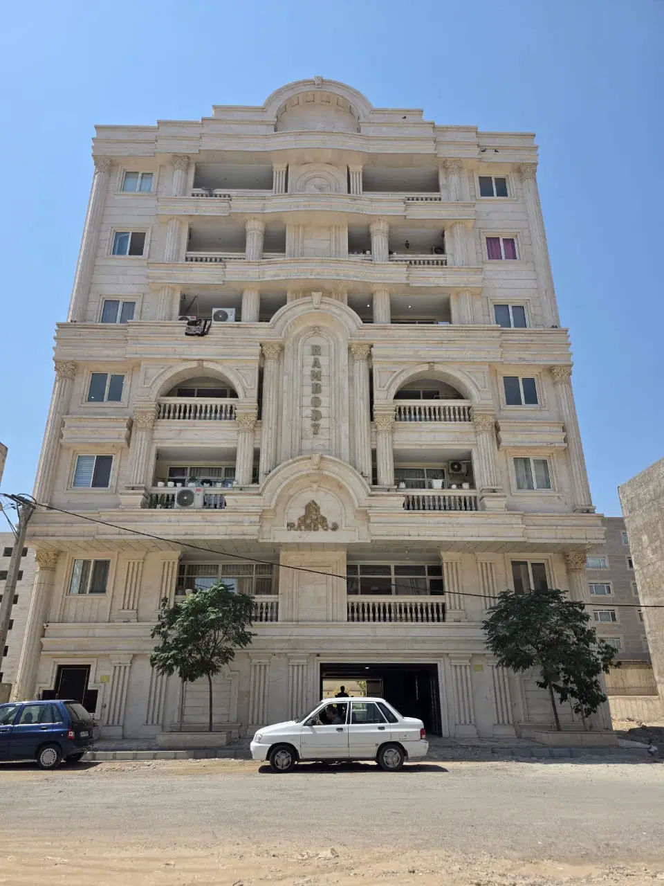 92متر،2خواب فول امکانات،عمارت مجلل