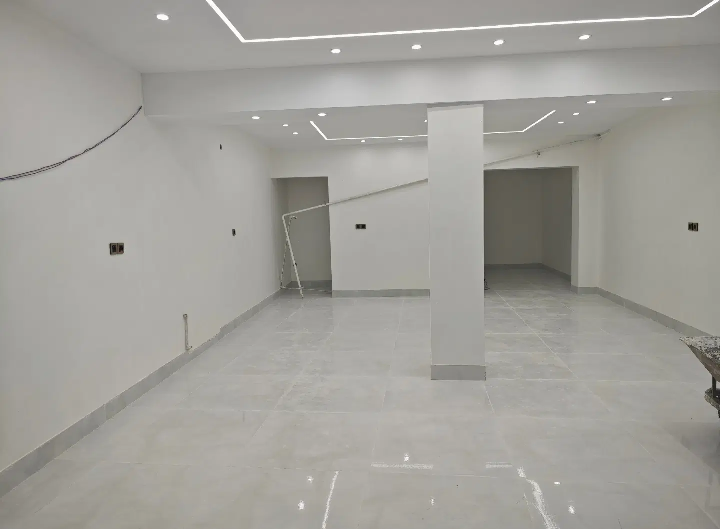 مغازه شیک و لوکس خیابان سردار جنگل جنوبی