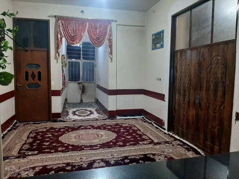 اجاره ویلایی بر خیابان اصلی