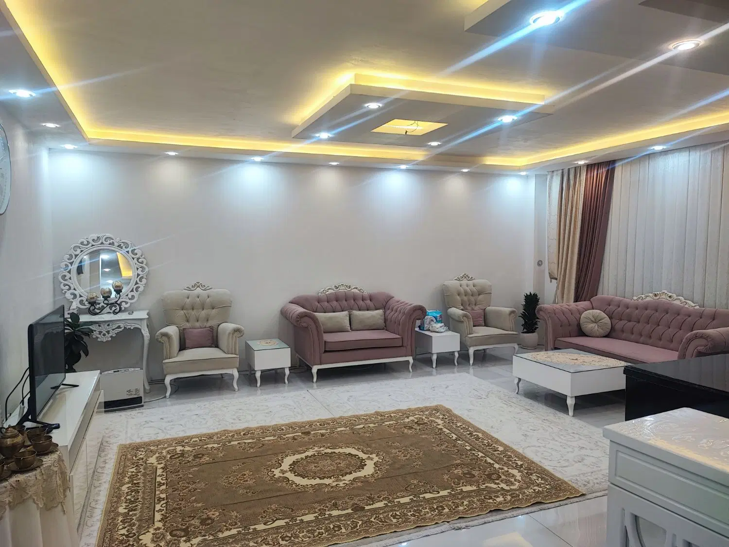 ویلایی_محله 9_جمهوری