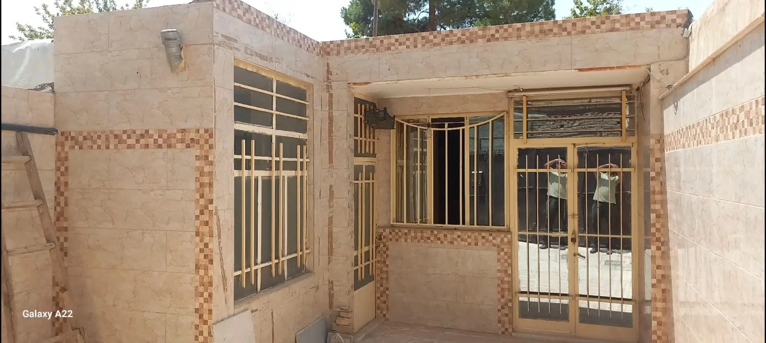 خانه ویلایی سند دار خادم آباد
