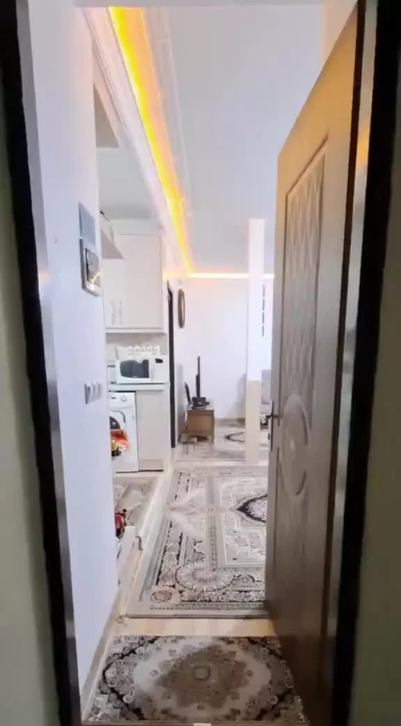 واحد 80 متری جهرم، رهن