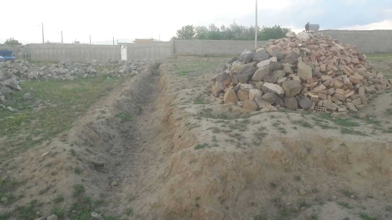 زمین دربرگشاد