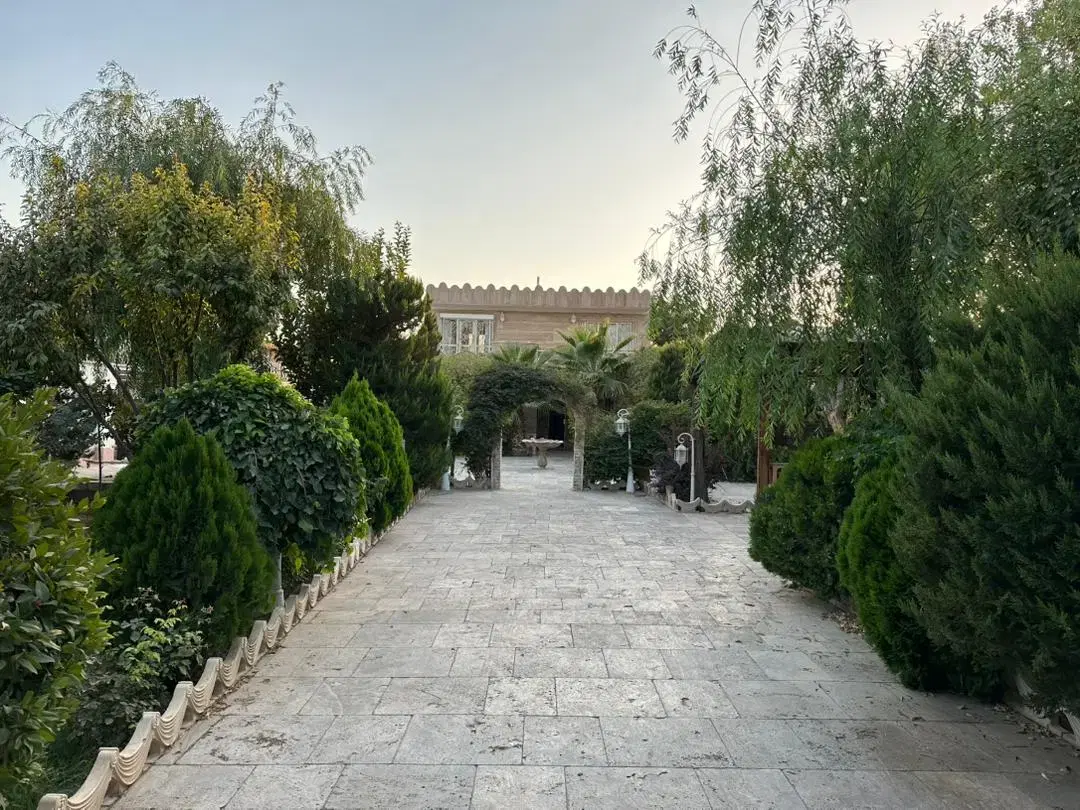 ۱۰۰۰متر، محمدشهر ،سند تکبرگ، بر جاده محمدشهر