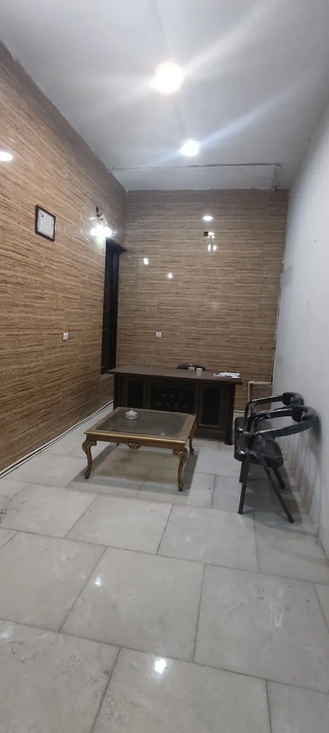 مغازه 15 متری 30رهن4.5 اجاره