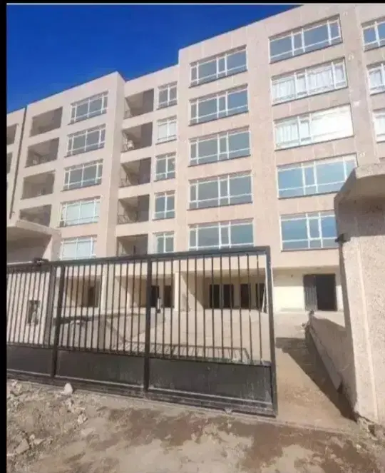 پایاسازه پاسارگاد ۸۲متری