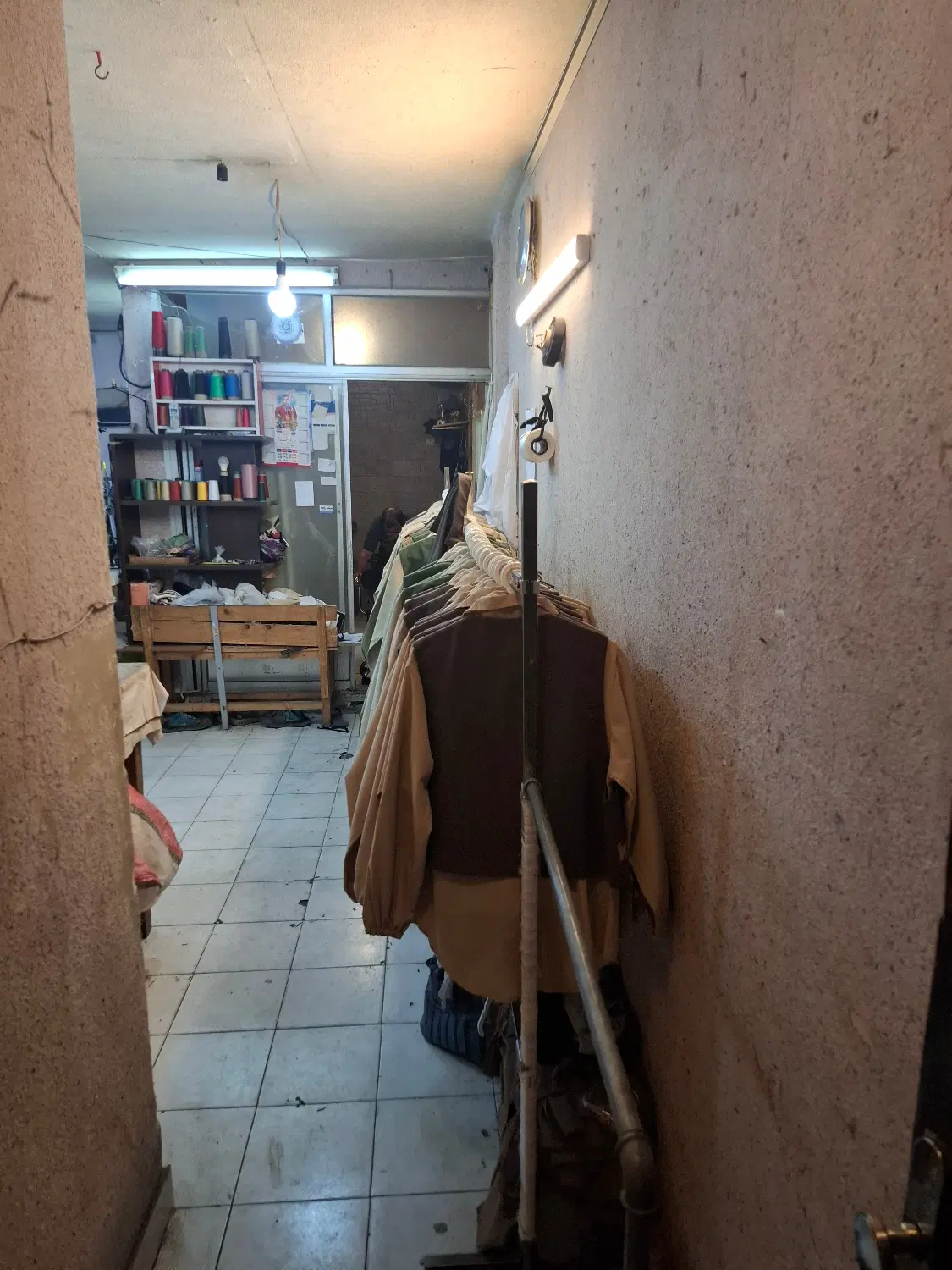 فروش ملک مناسب تولیدی و انبار پوشاک