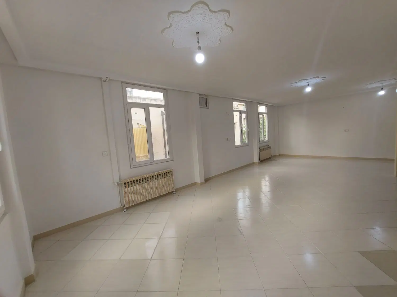 آپارتمان ۱۶۵متر فول کسری ولی عصر