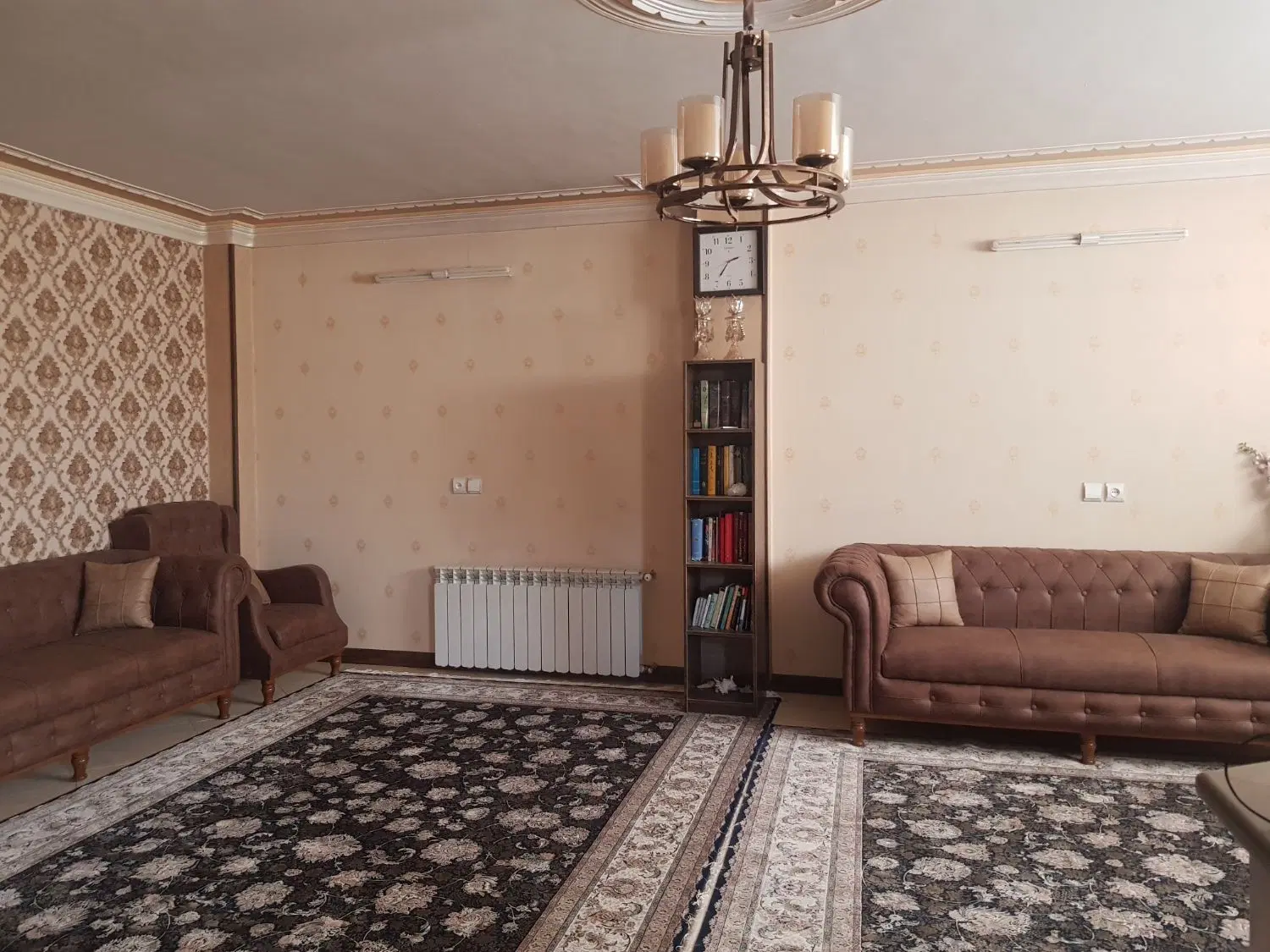 رهن یک واحد آپارتمان ۹۰ متری در کاوه