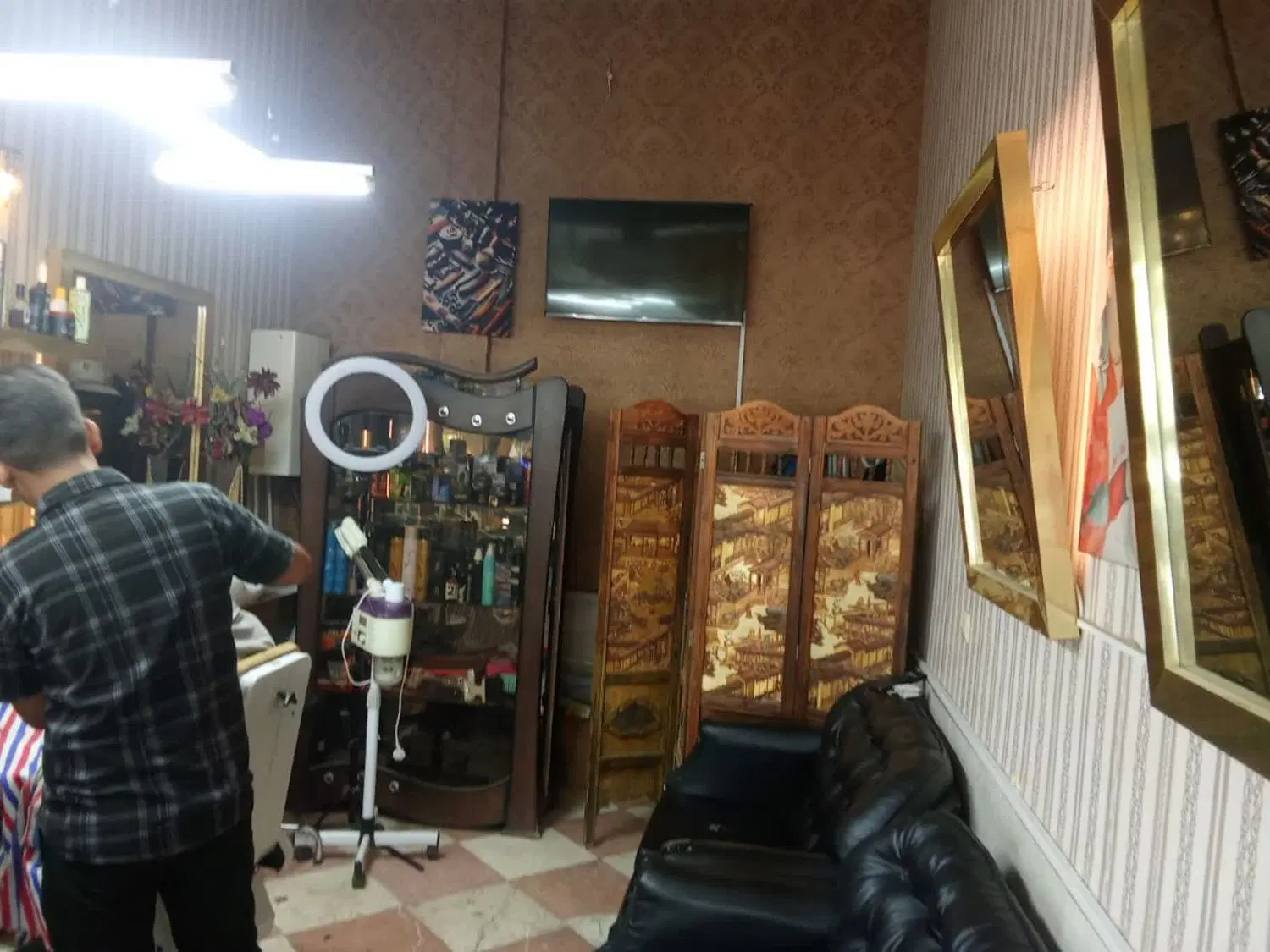 ملک تجاری فروشی