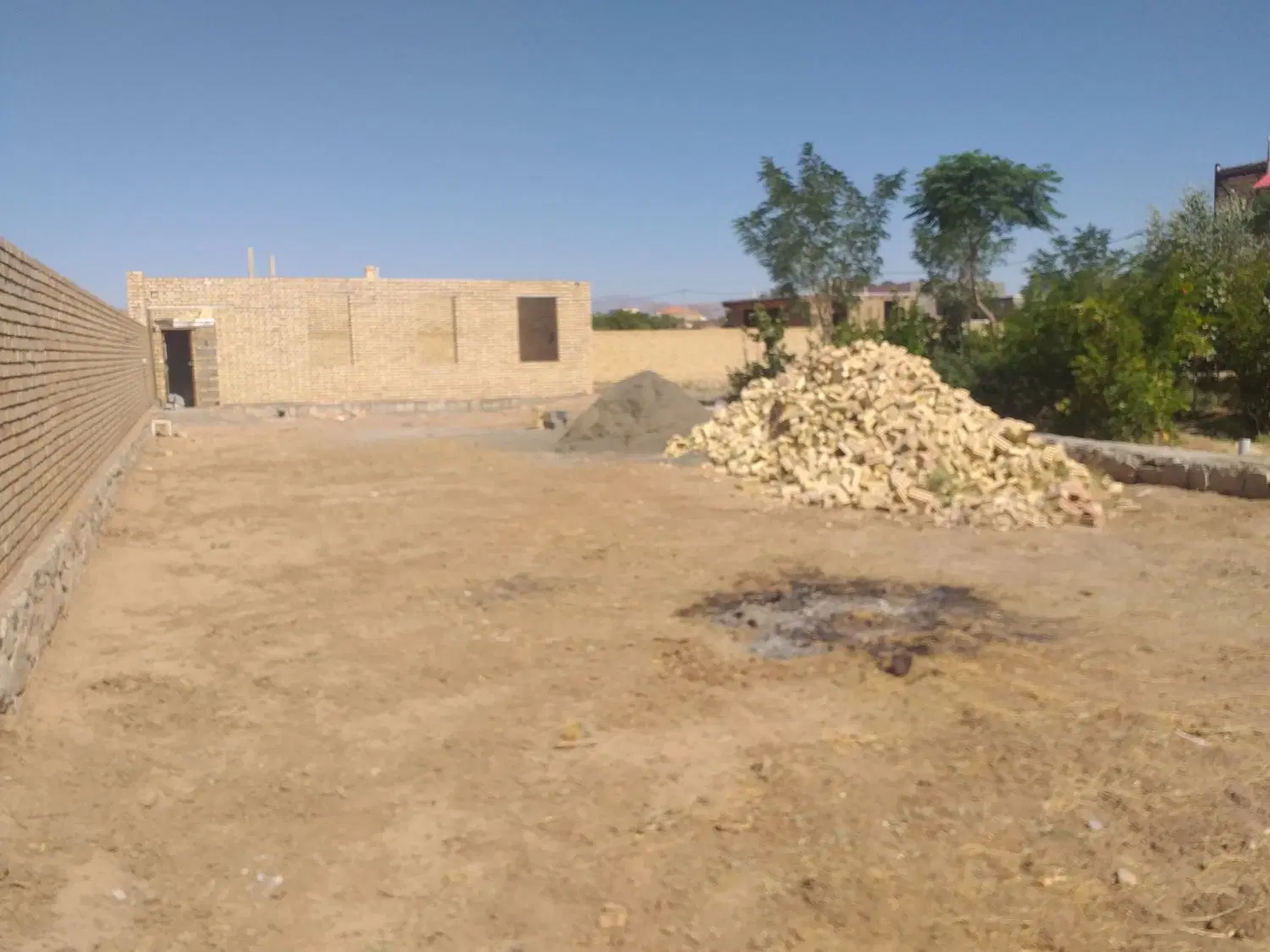 ۴۰۰مترچهاردیواری