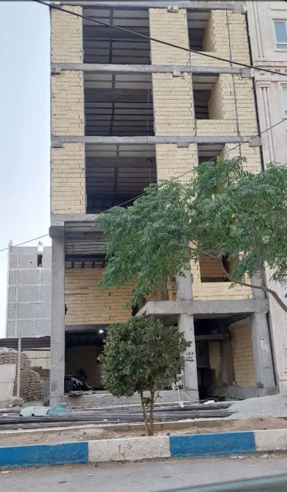 یک واحد پیش فروش  بلوار مطهری
