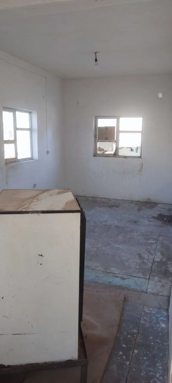منزل نیمه ساز سفت کاری شده