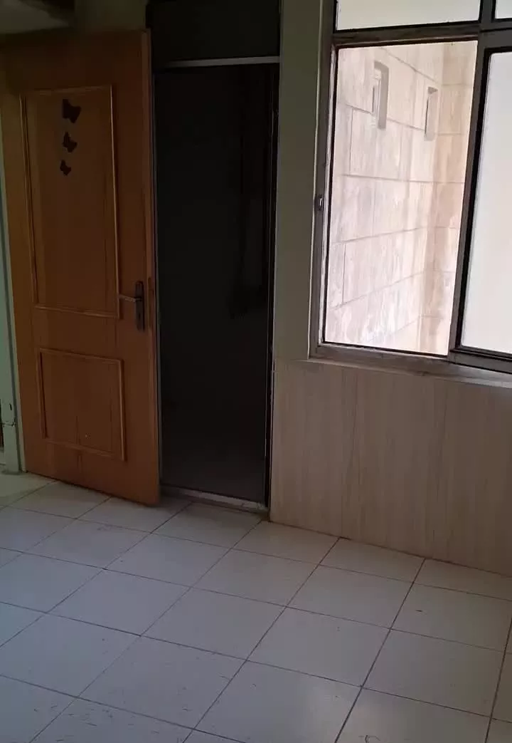 ۷۲ متر آپارتمان،خیابان دارایی