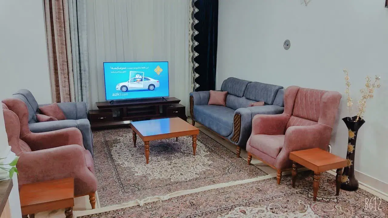 رهن واجاره طبقه اول ویلایی تمیز
