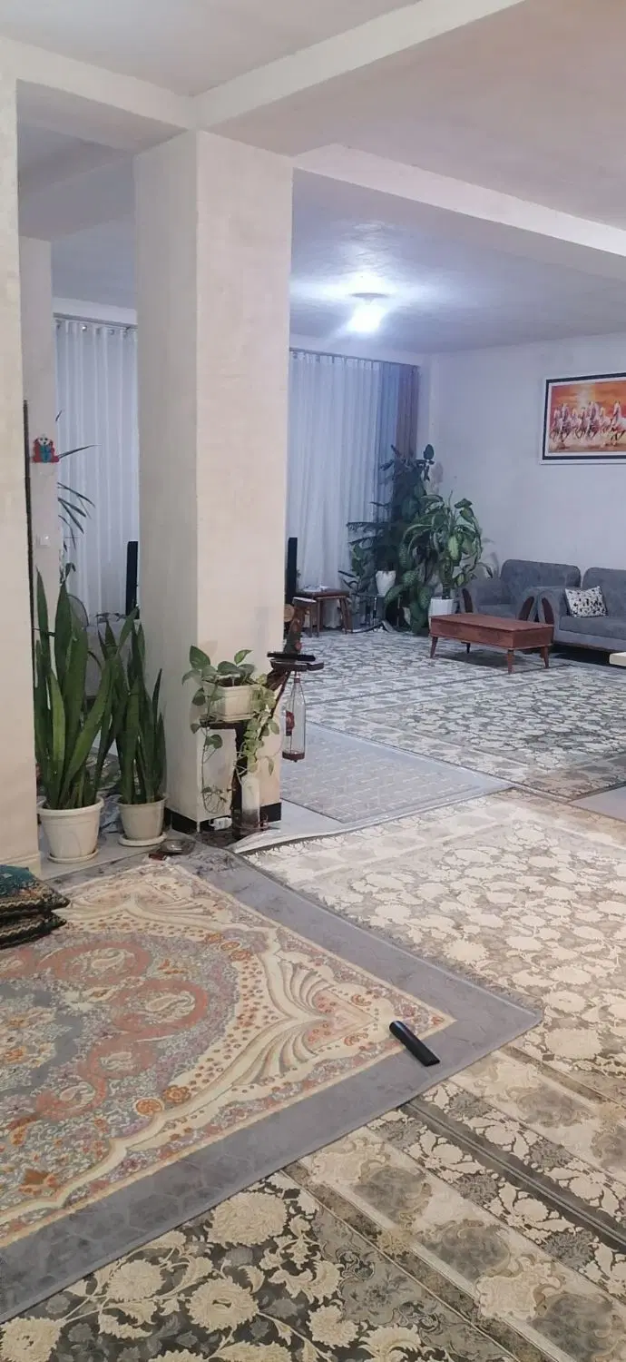 خانه ویلایی 300متری بدره ای شهرک وحدت کوچه سوم
