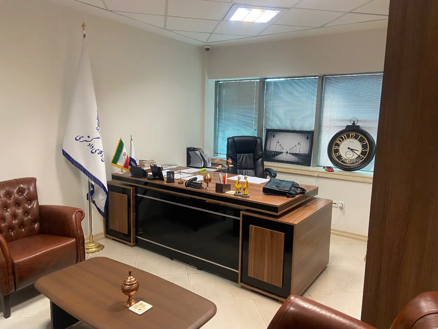 واحد تجاری در برج بلور