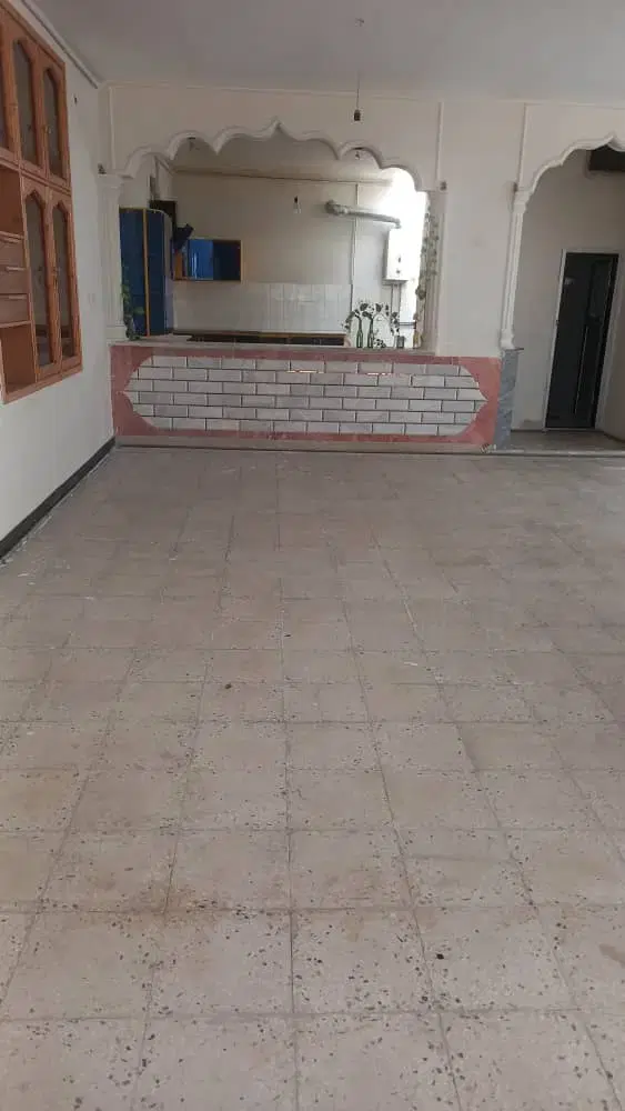 180 متر ویلایی ناصرخسرو