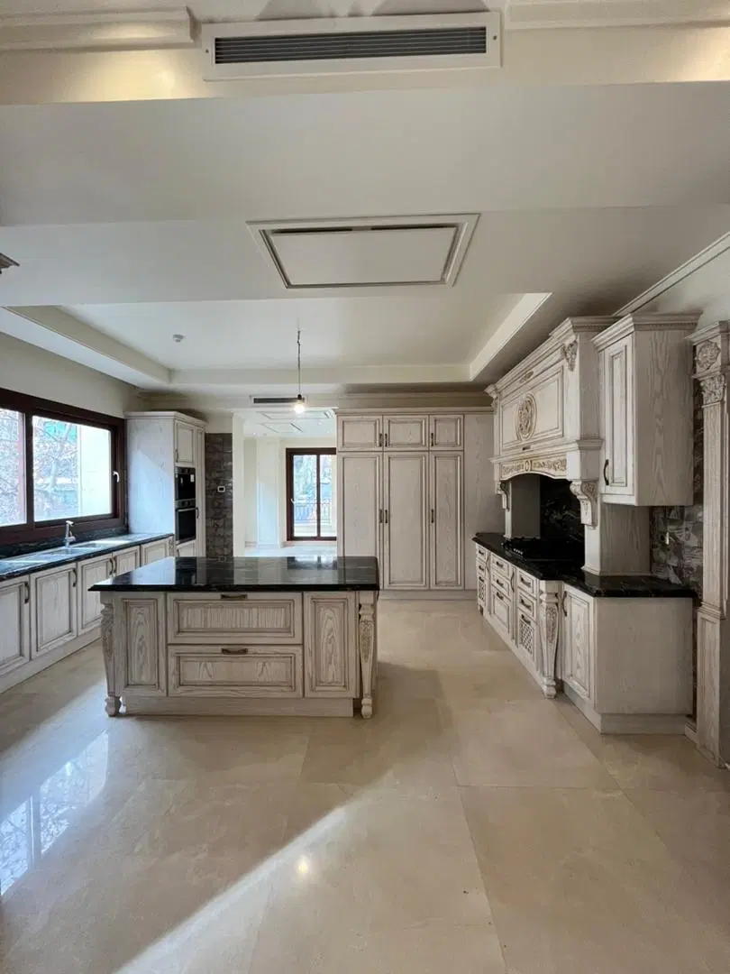 زعفرانیه      ۳۷۵متر      ۳پارکینگ