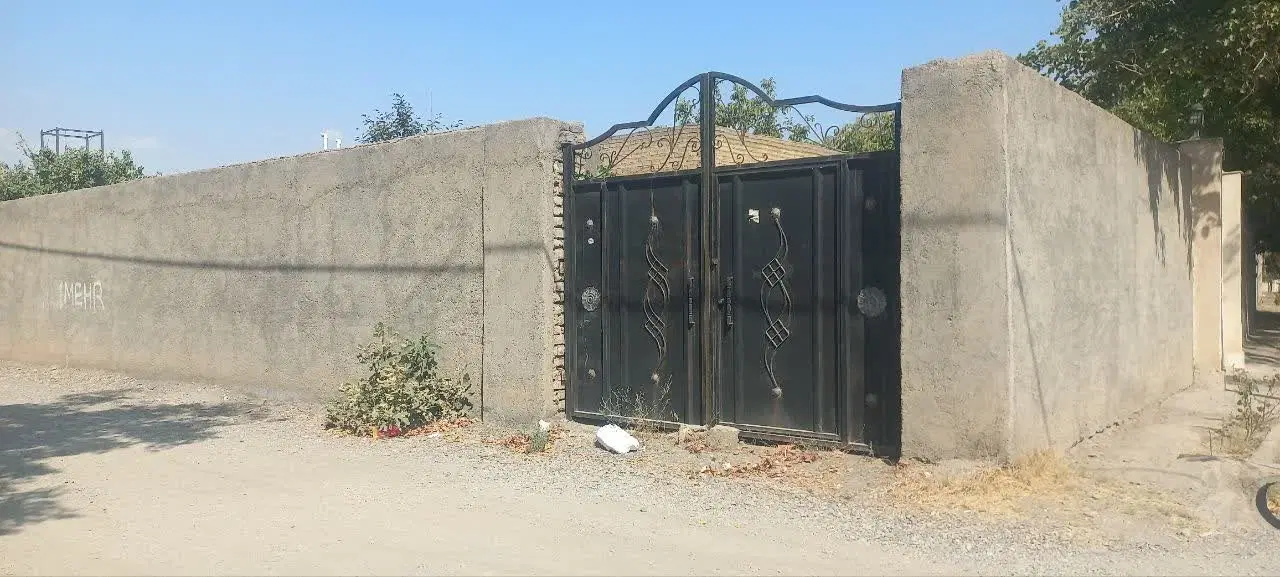 فروش زمین دور دیوار چاهشک