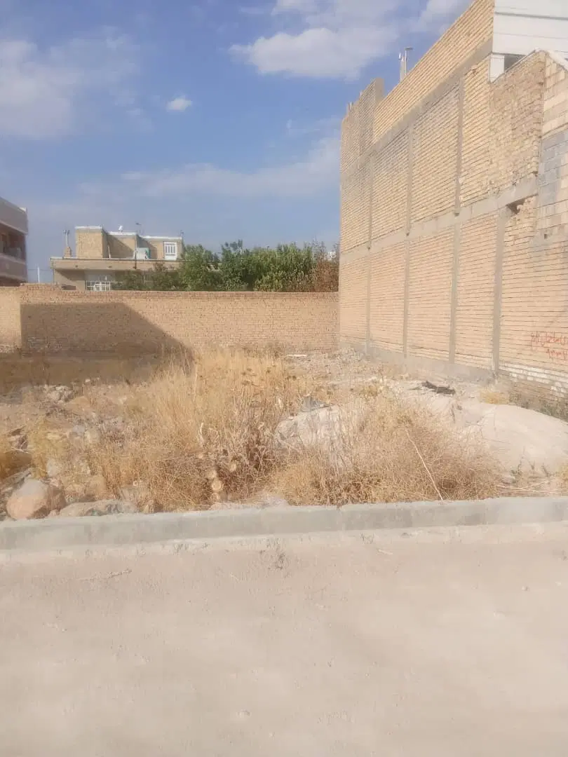 زمین مسکونی