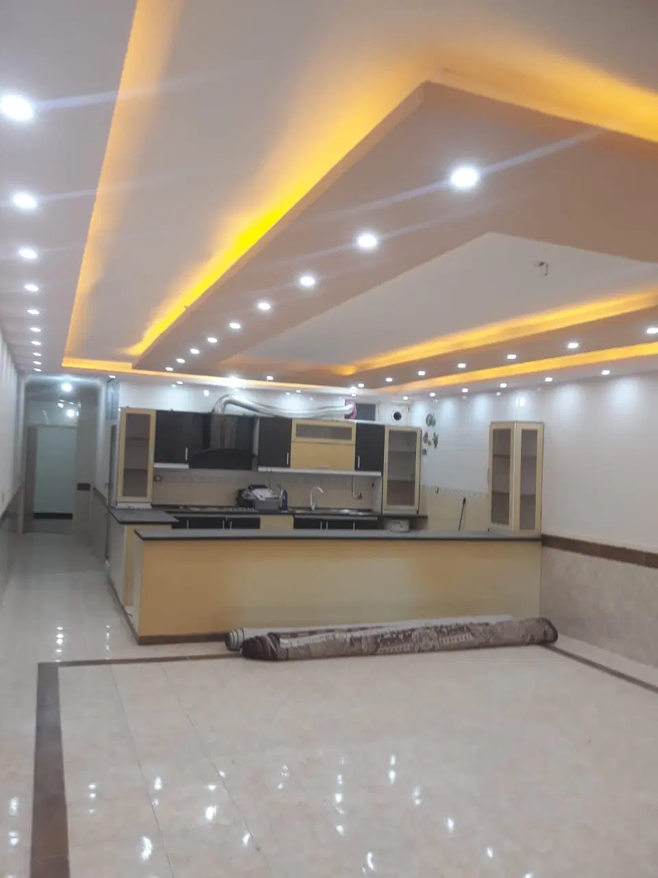 رهن کامل دوخواب 140متری رونی
