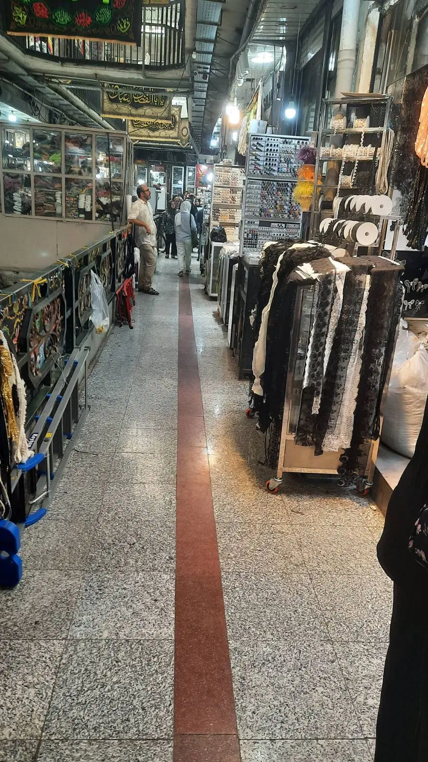 مغازه ۶متری،همکف دور حیاط مشیر خلوت بازار تهران