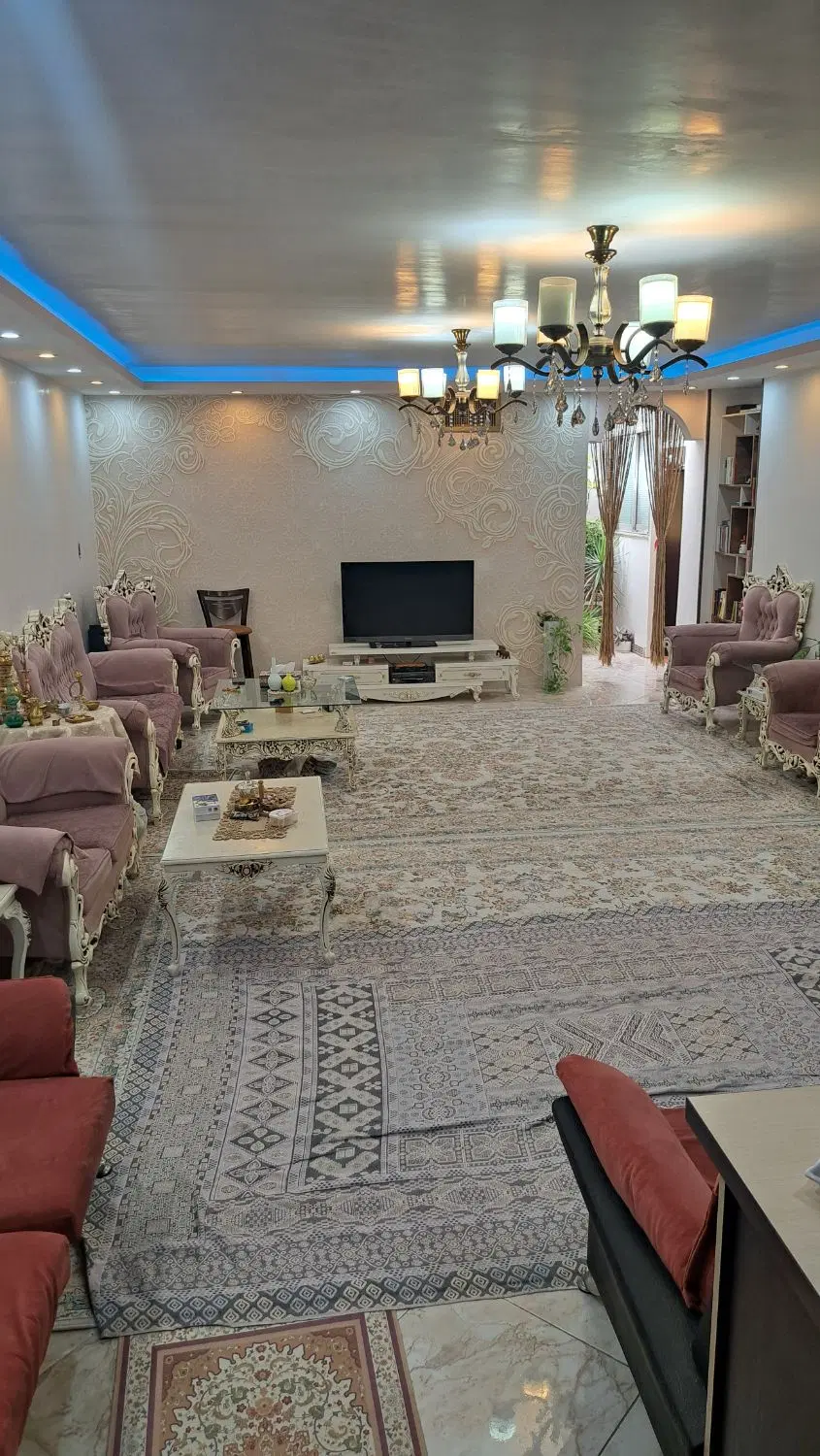 خانه ویلایی بازسازی شده