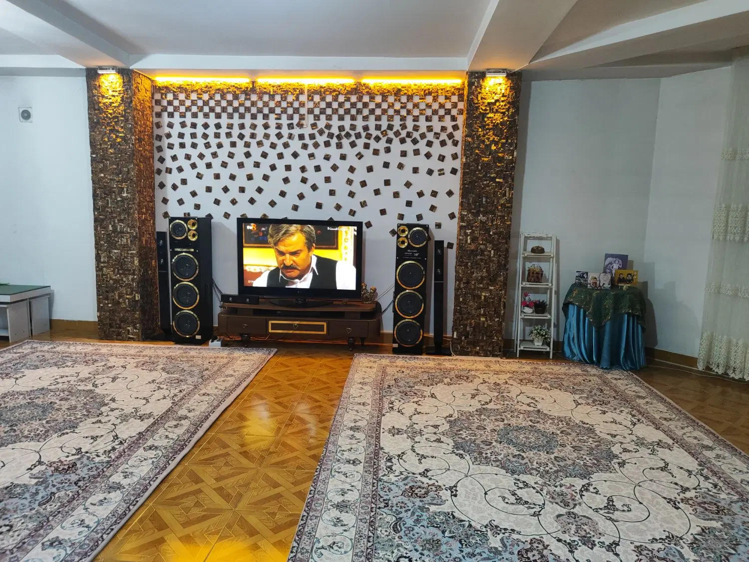 105 متر خیابان اصلی