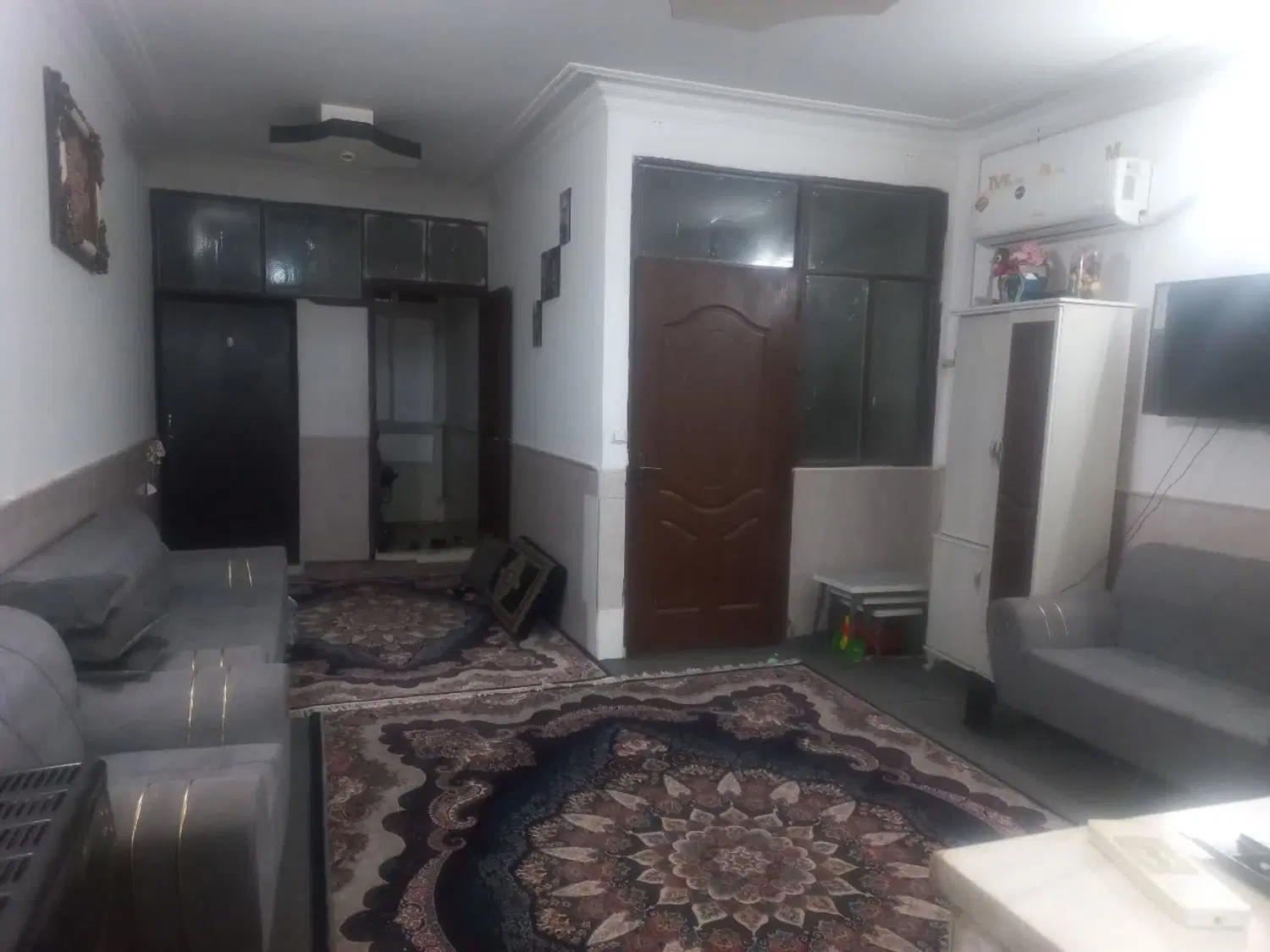 رهن ۲۵۰‌ هزارماهانه ۹میلیون به‌ غیراتباع