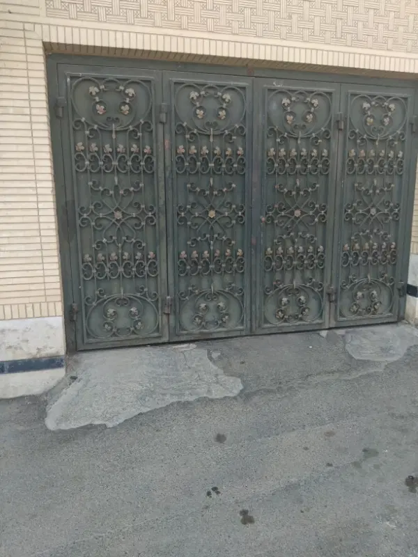 منزل یک طبقه با سوئیت شهرک گلستان
