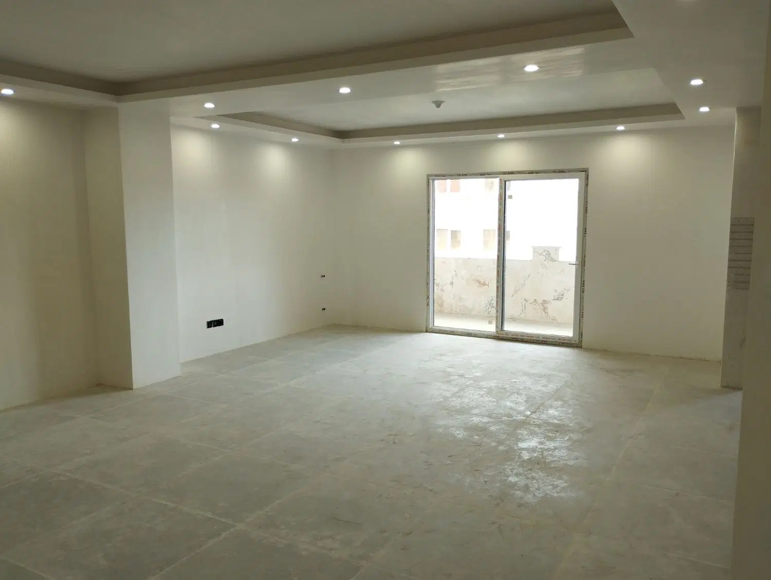 آپارتمان نوساز کلید اول خیابان پاسداران