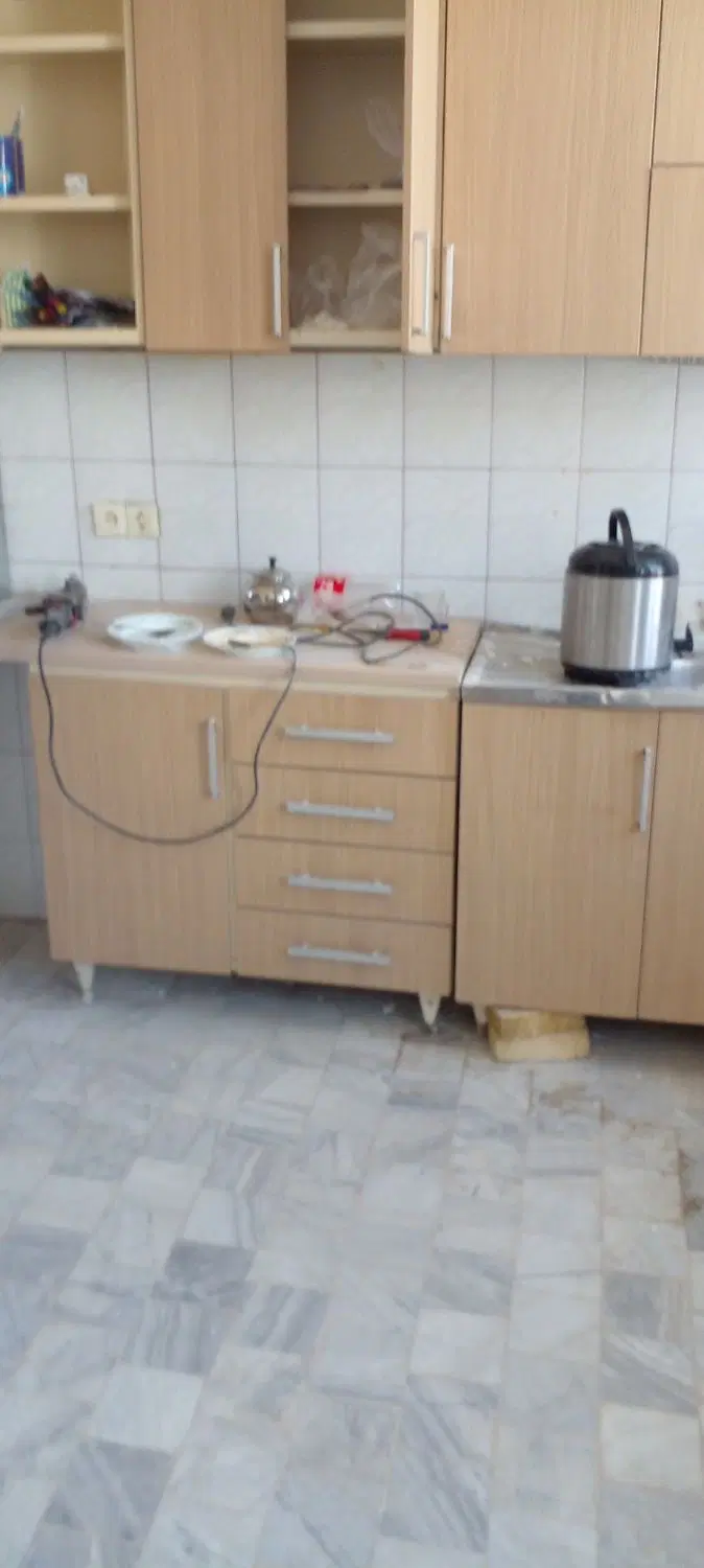 خانه شهرک الغدیر  ۱۰۰متری طبقه ۲