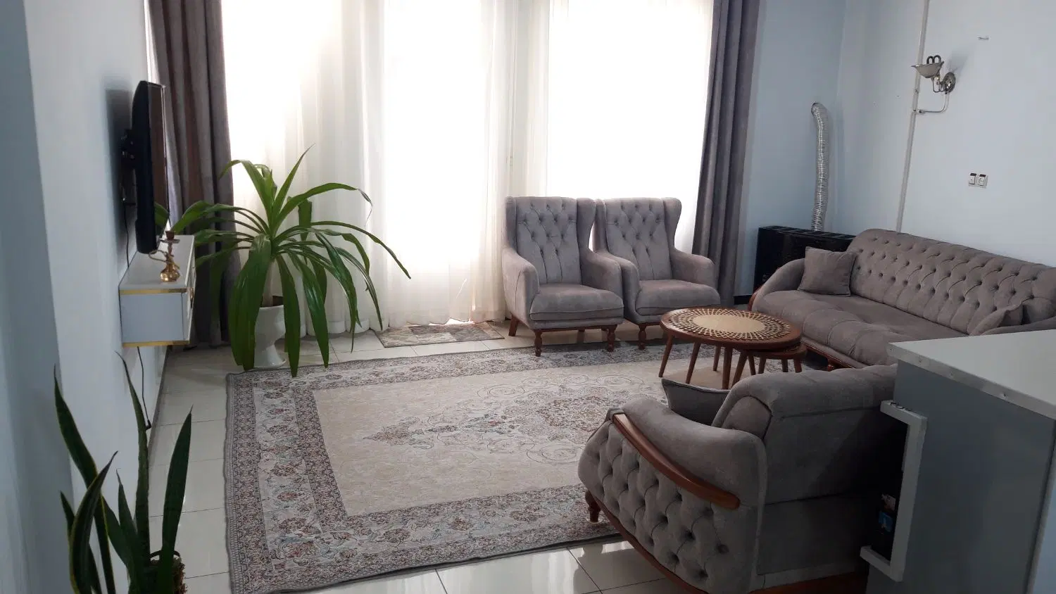 رهن واحد ۶۷ متری بر خیابان امیر کبیر