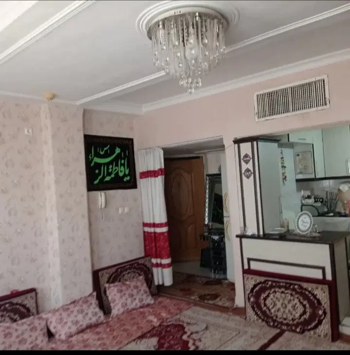 ۷۶ متری، ۲ خوابه، طلاب