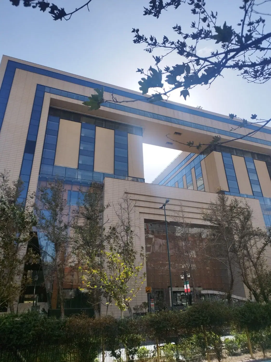 مستغلات اداری خاص در میدان آرژانتین