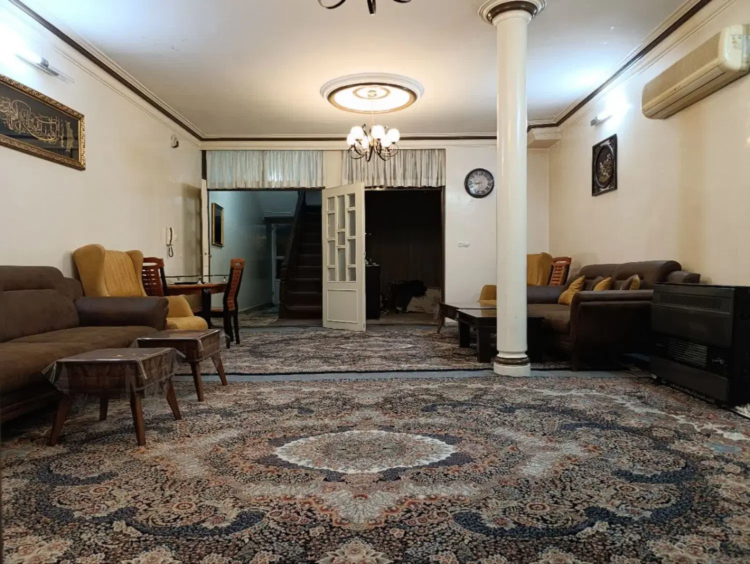 ویلایی ۲طبقه واقع در هنرور