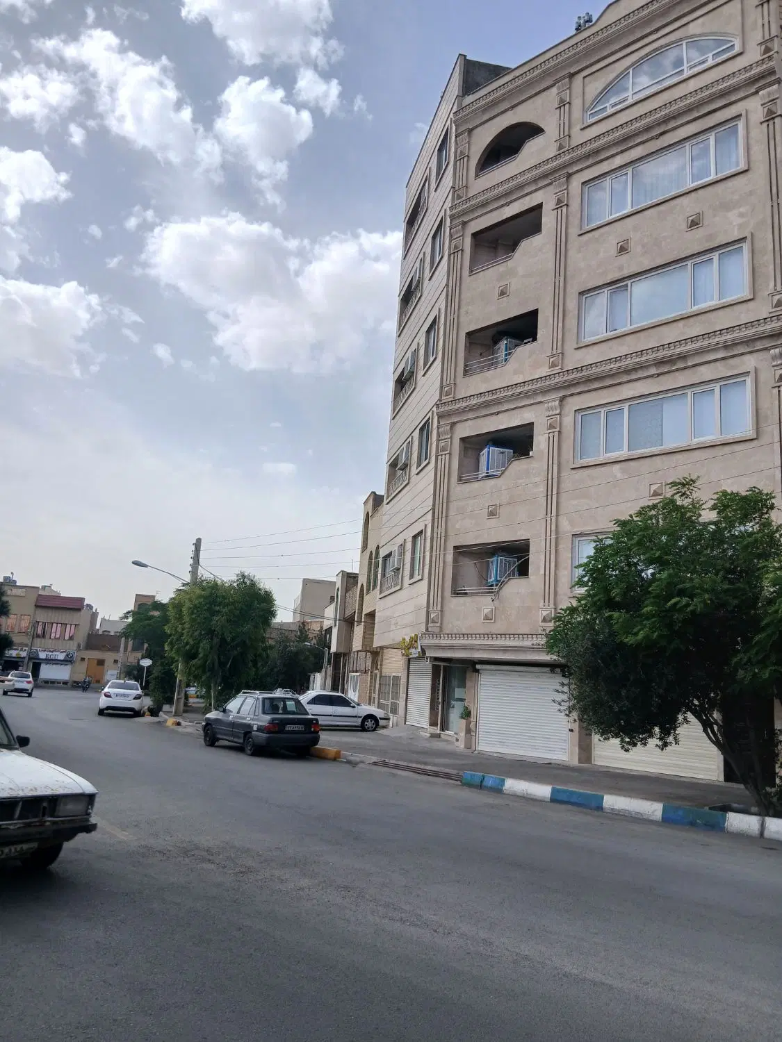زمین قلفتی ، تجاری مسکونی ، فروش و معاوضه