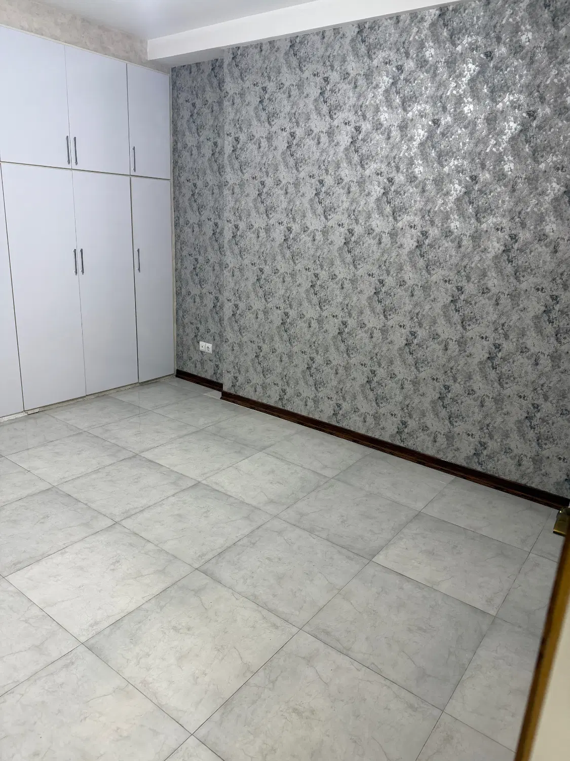 آپارتمان ۲ خوابه نوساز جنوبی
