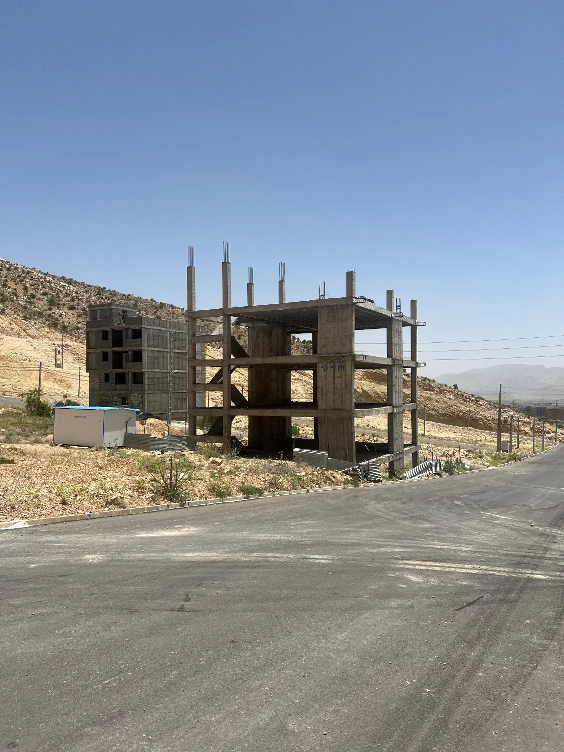 زمین ۲۸۸ متری زعفرانیه