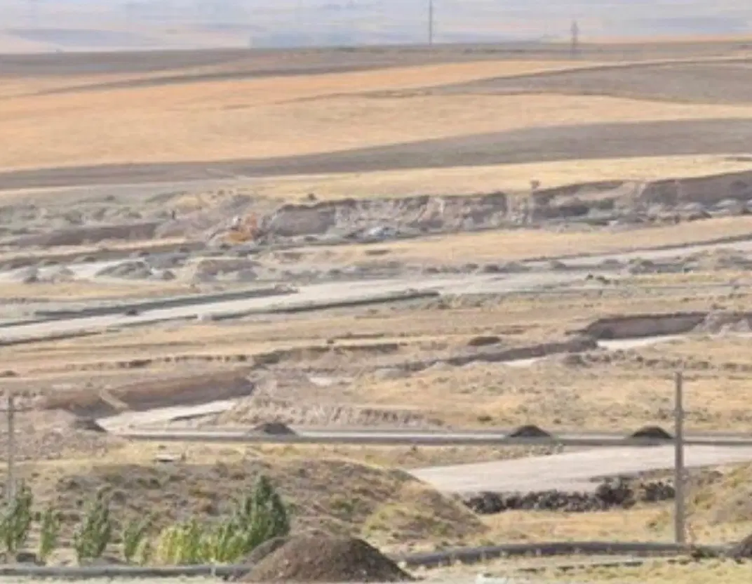 زمین تجاری مسکونی درشهرک الهیه خیابان بیست متری