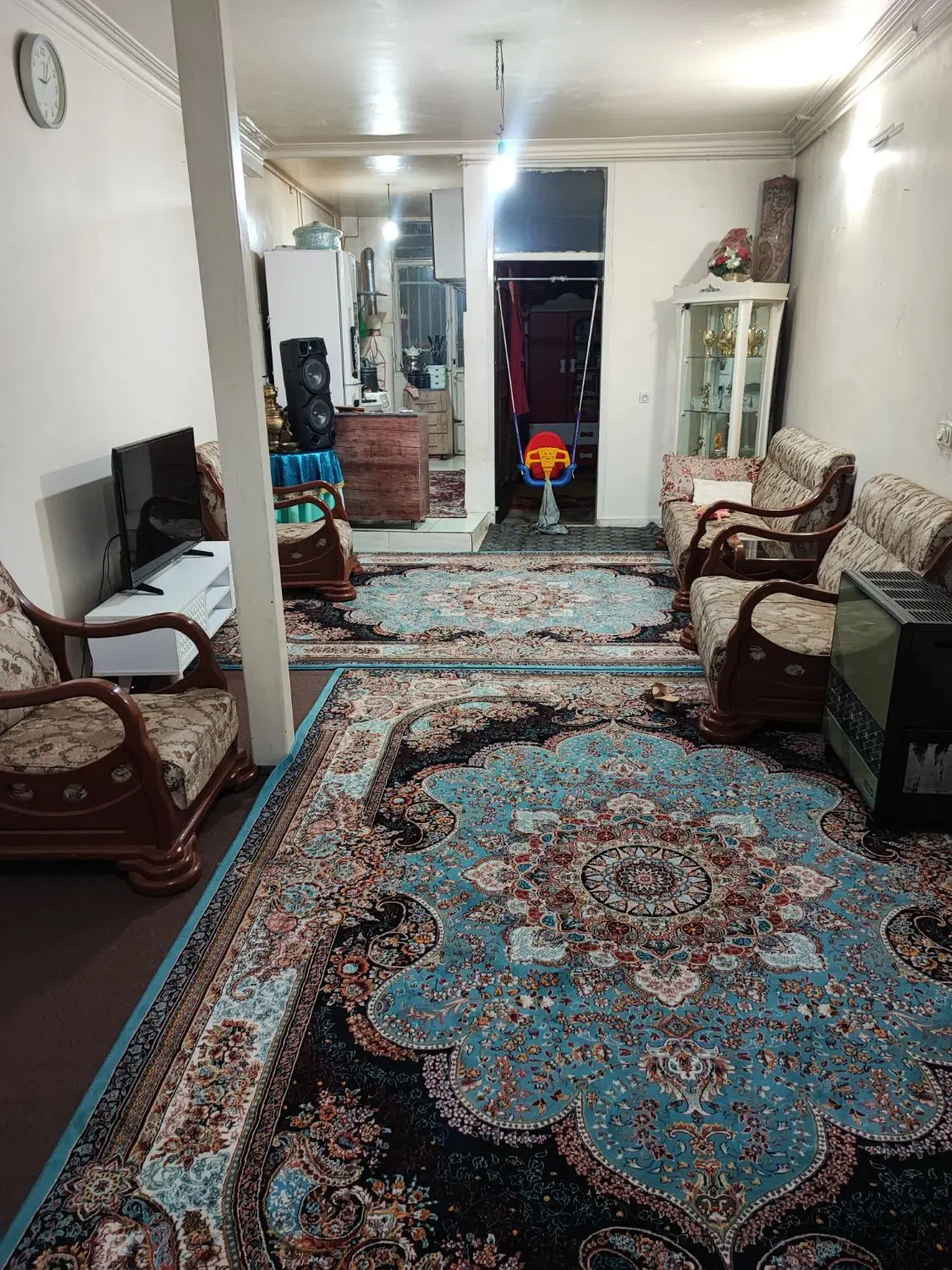 واحد ۶۵ متری،بومهن افرا