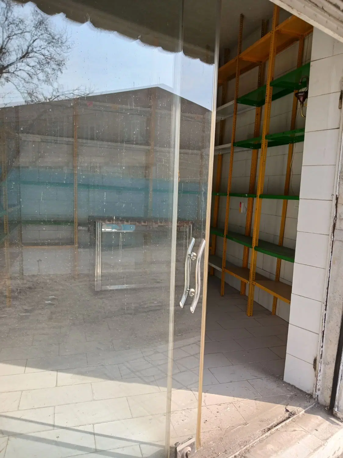 خانه ویلایی،مغازه