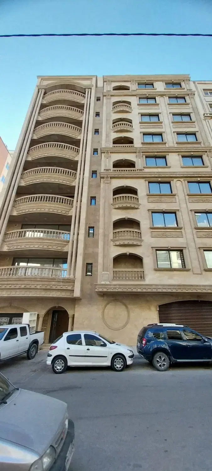 اپارتمان سه خواب 180 متر صفر