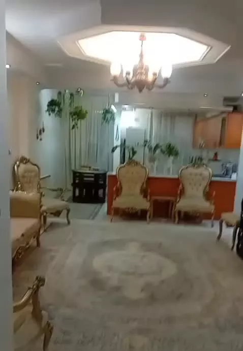 آپارتمان ۹۰ متر طبقه اول ۲ خواب