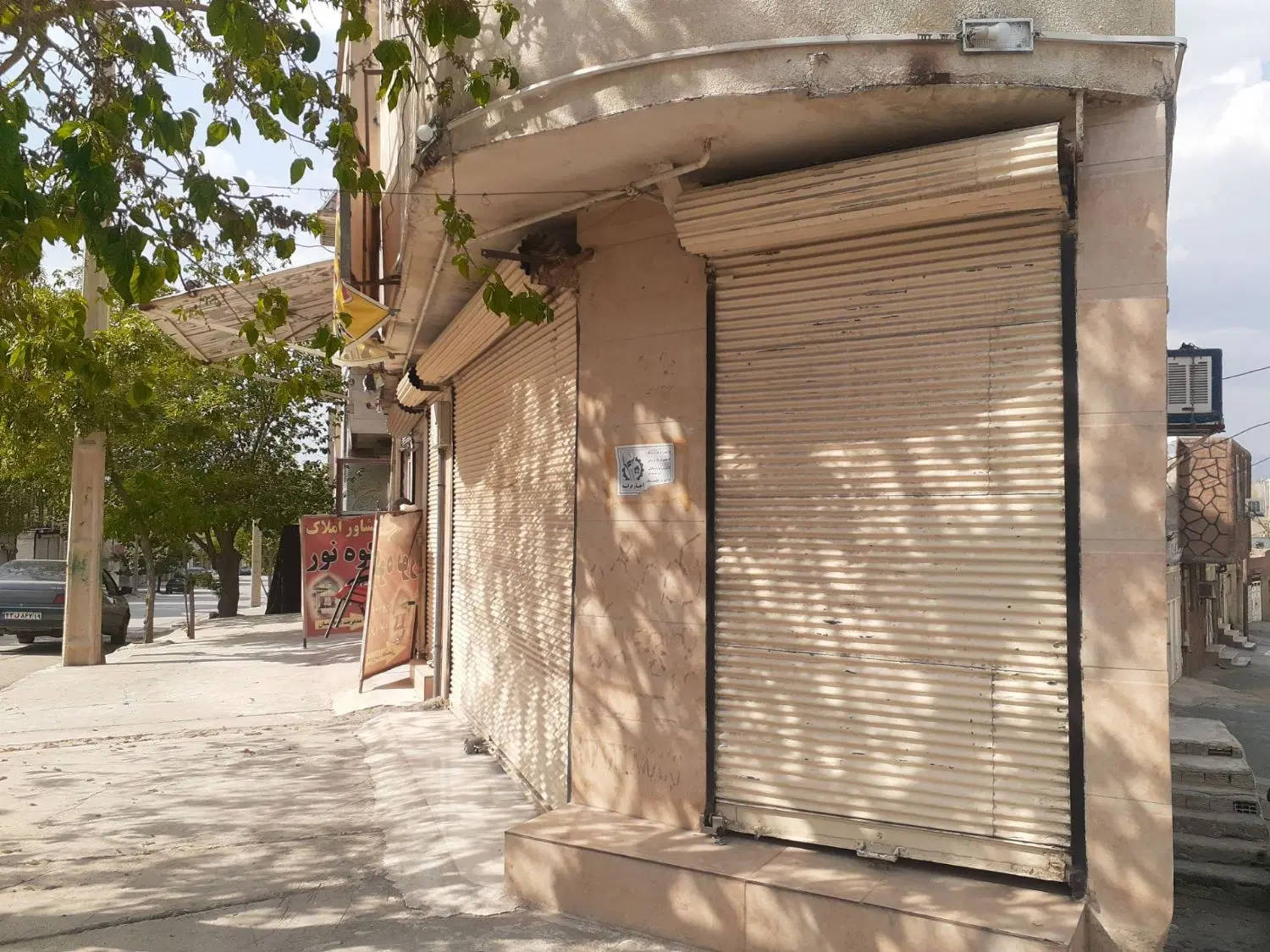 رشیدی وتازه اباد۳دهنه مغازه ویک واحدبالا ان