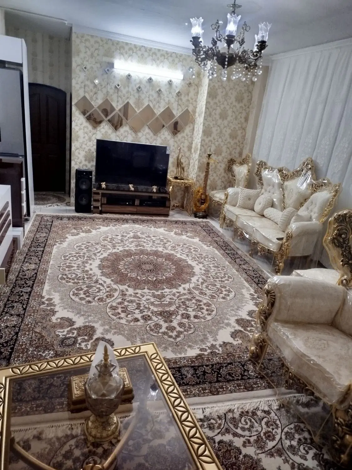 اپارتمان ۷۵ متر_ دوخواب _ حاشیه دلاوران ۲۰