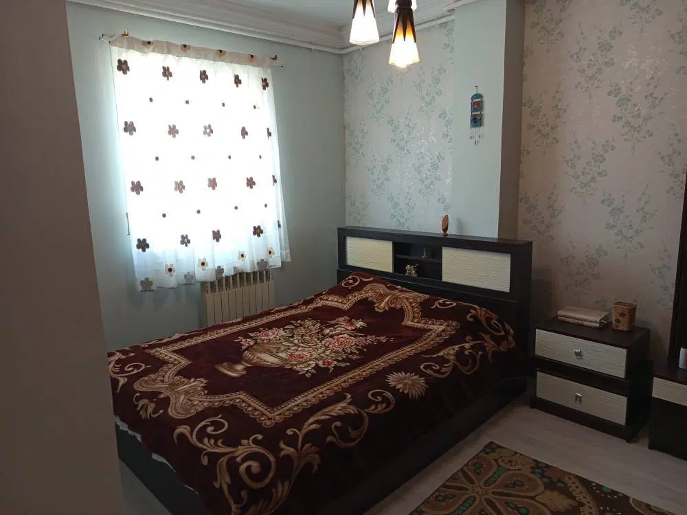 فروش آپارتمان ۱۳۰ متری سنددار در خیابان معلم رشت