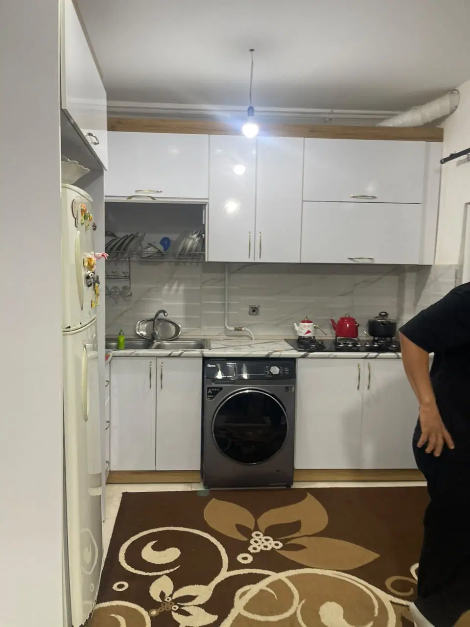 اجاره واحد مسکونی ۸۵ متری با پارکینگ اختصاصی